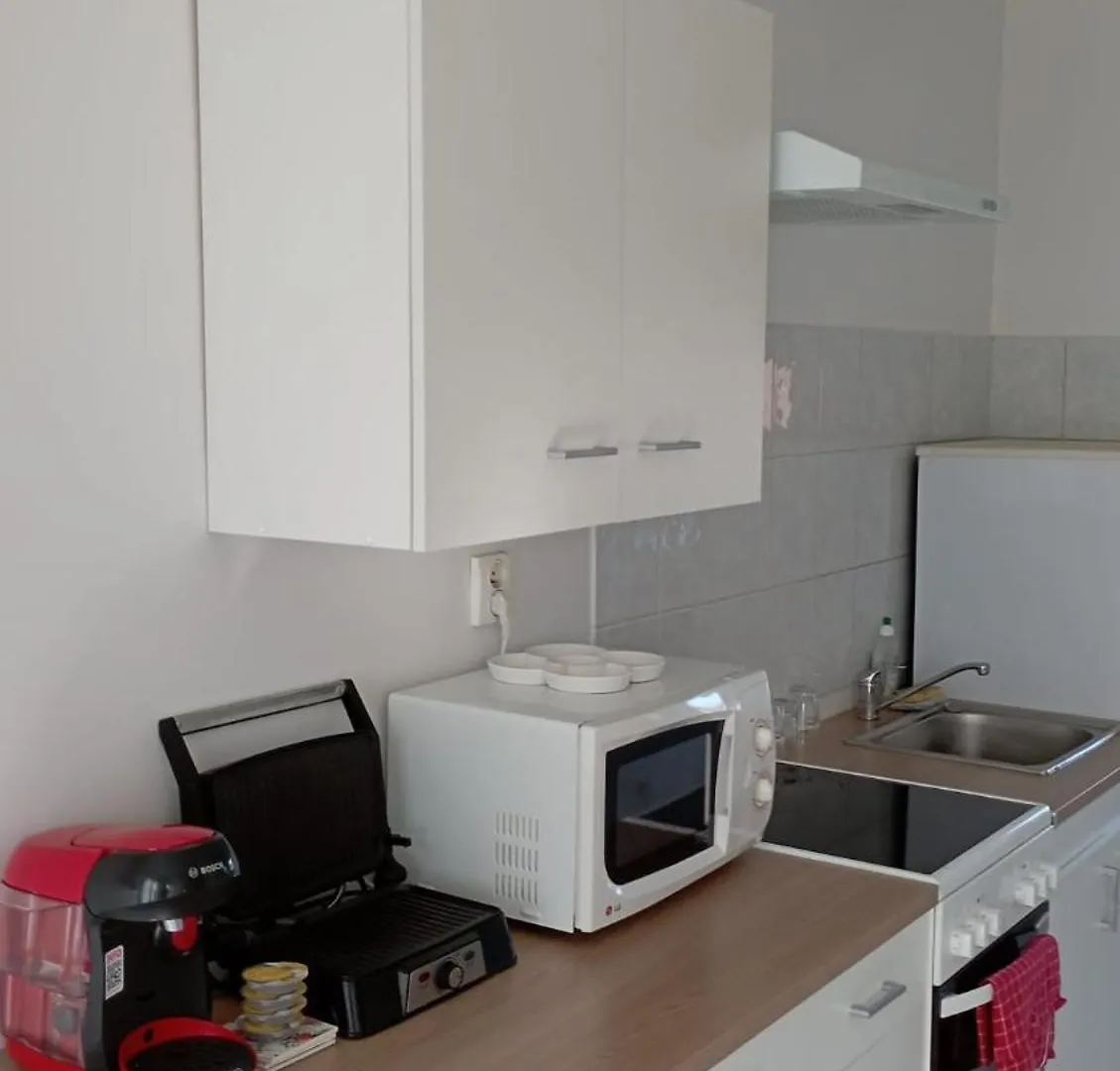 Servallhost- Duplex Proche Centre Parking Et Fibre Inclus Beauvais