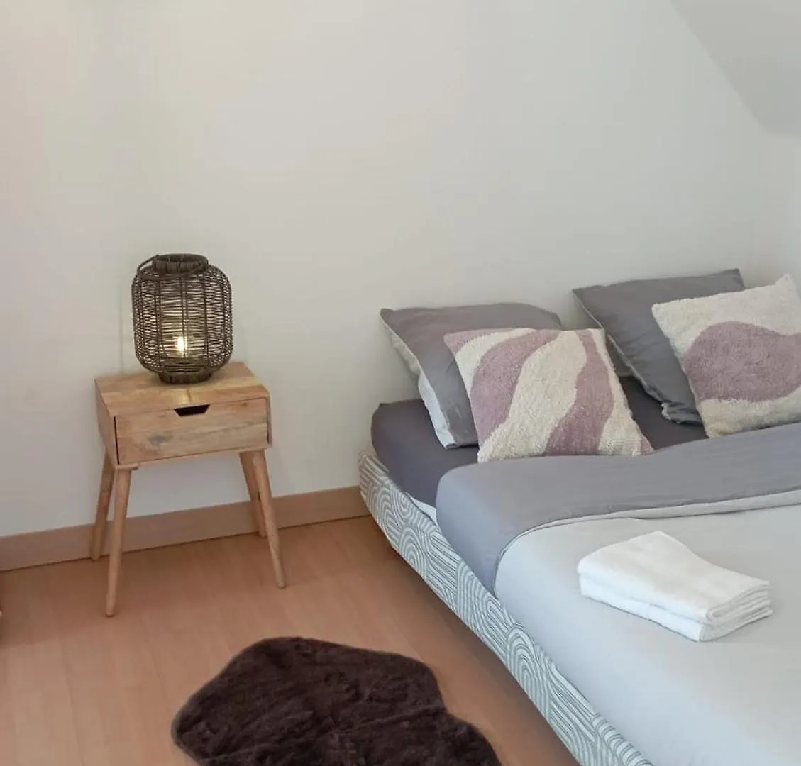 Servallhost- Duplex Proche Centre Parking Et Fibre Inclus Beauvais France