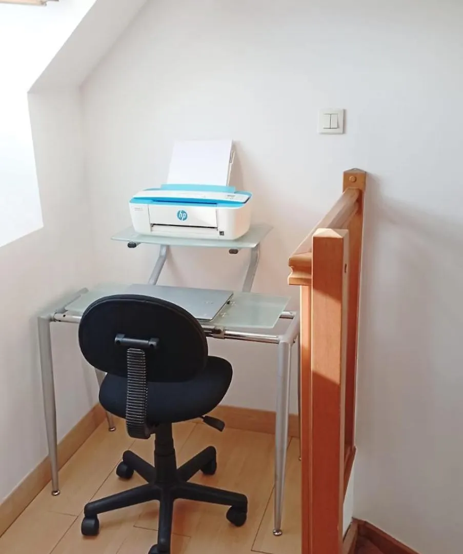 Servallhost- Duplex Proche Centre Parking Et Fibre Inclus Beauvais 0*,