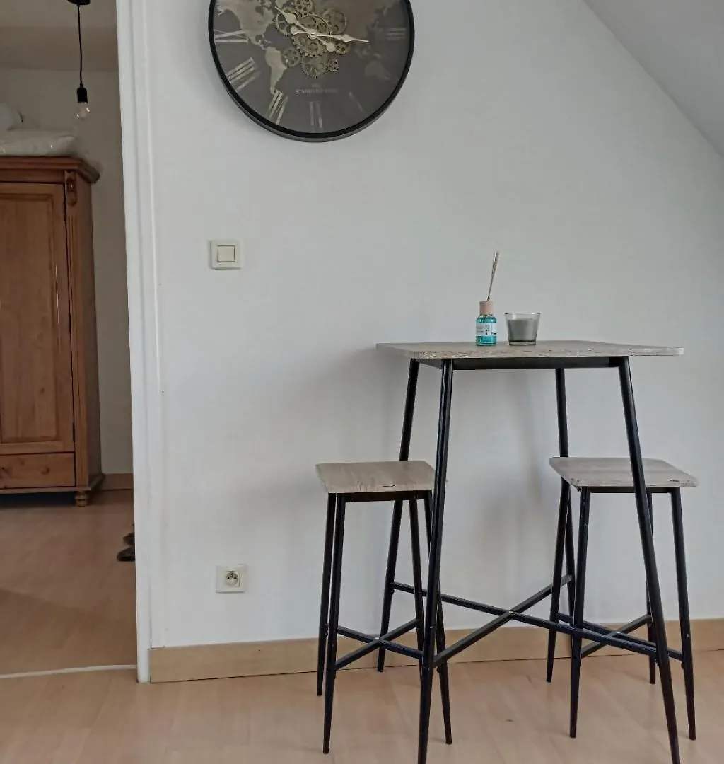 Servallhost- Duplex Proche Centre Parking Et Fibre Inclus Beauvais