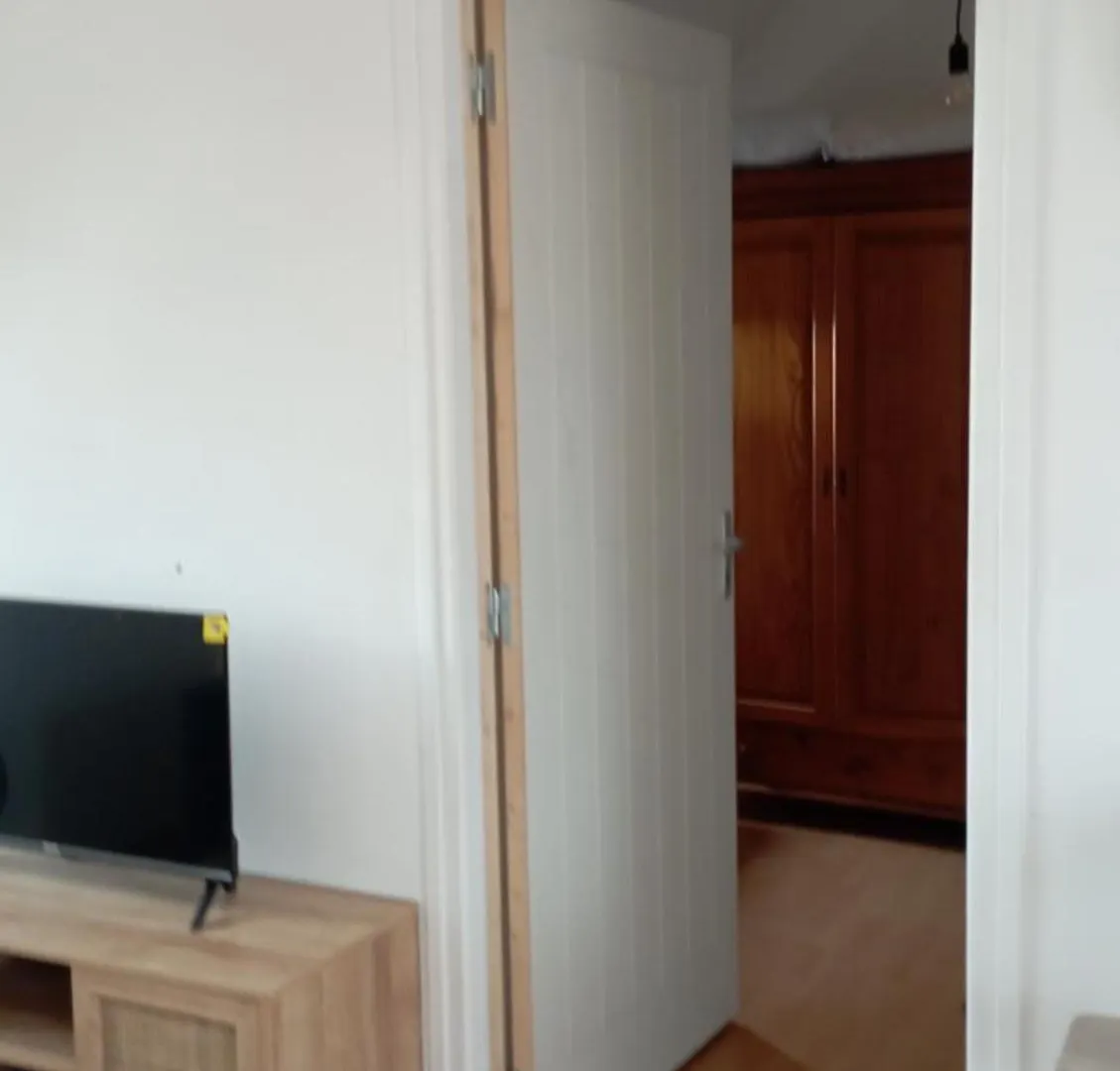 Servallhost- Duplex Proche Centre Parking Et Fibre Inclus Beauvais