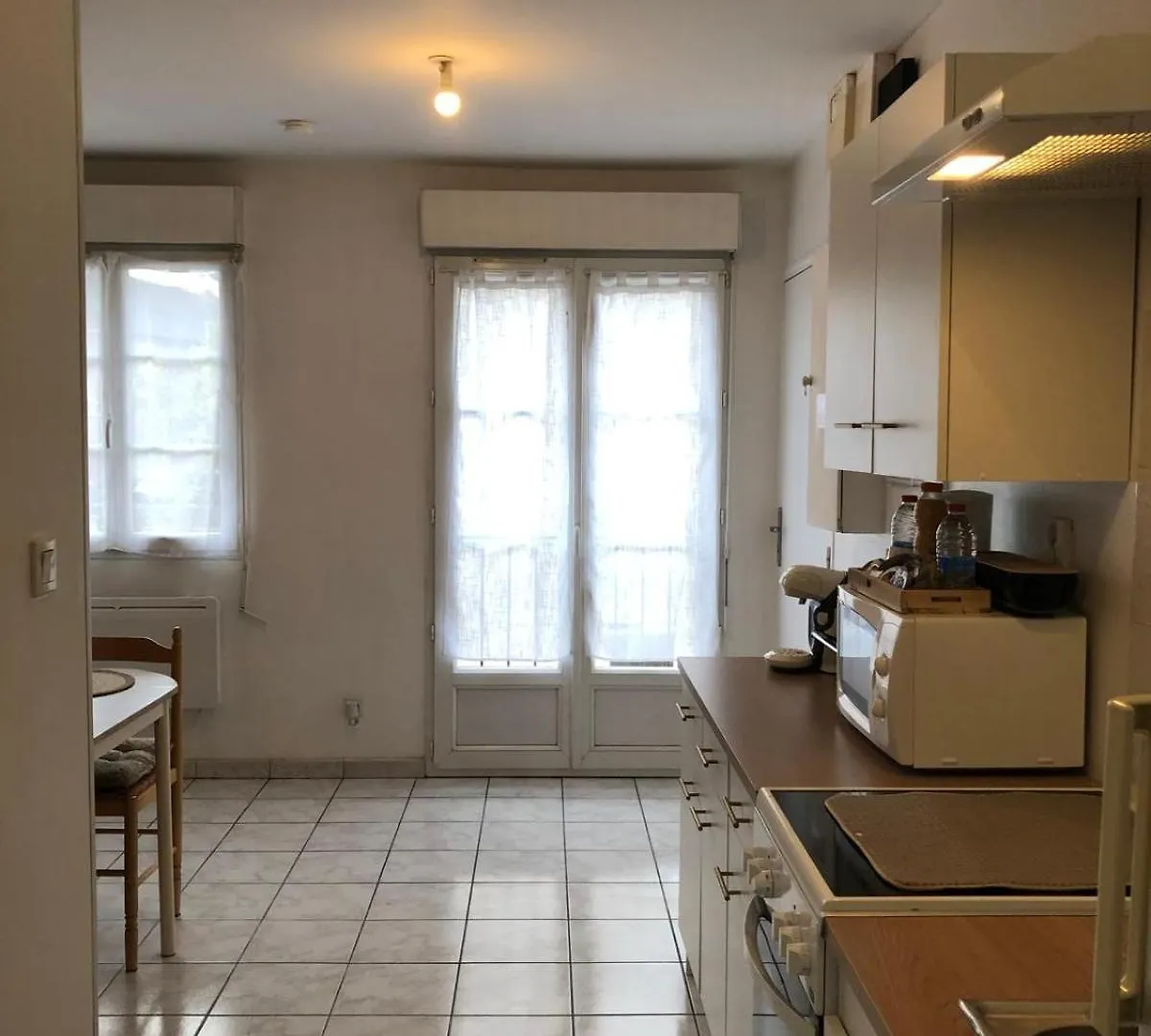 Servallhost- Duplex Proche Centre Parking Et Fibre Inclus Beauvais