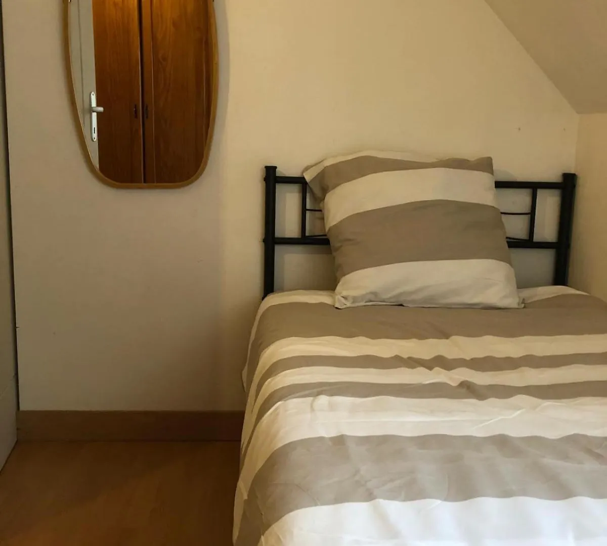Servallhost- Duplex Proche Centre Parking Et Fibre Inclus Beauvais Apartment